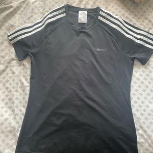 Adidas Tshirt